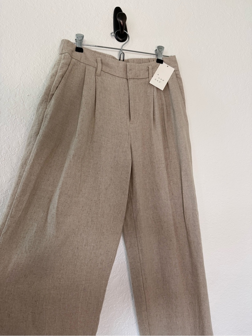 High-Rise Wide-Leg Trousers in Taupe/Natural